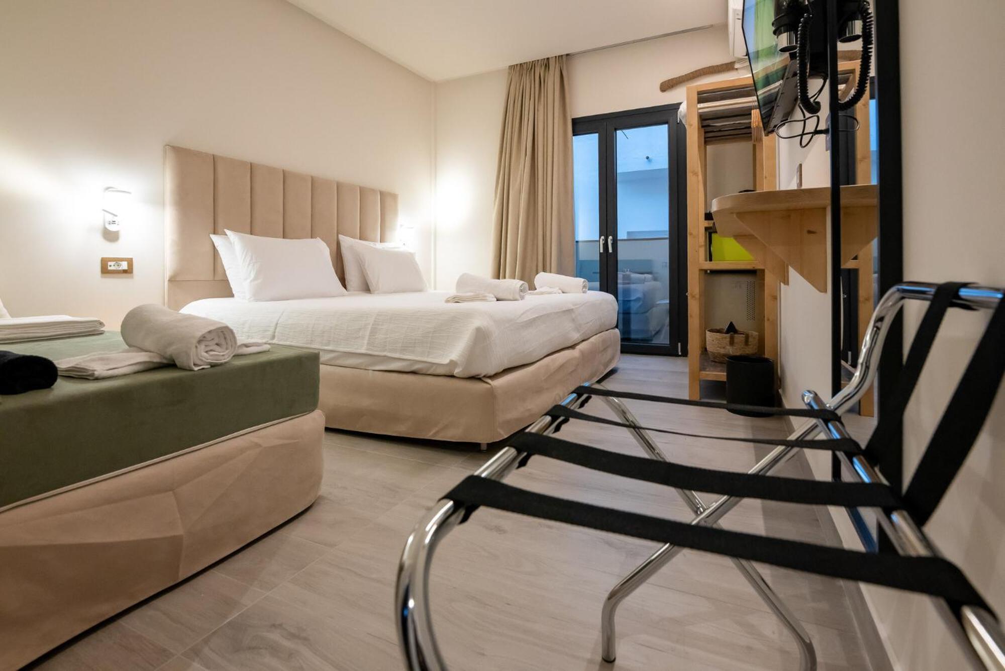 Ocean 11 Hotel Skiathos stad Exteriör bild